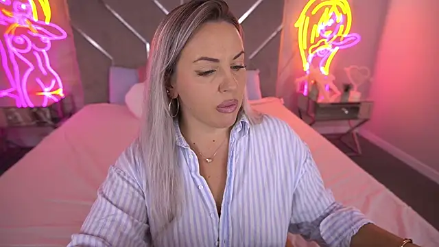 KiraCandyS online show from October 14, 10:56 pm