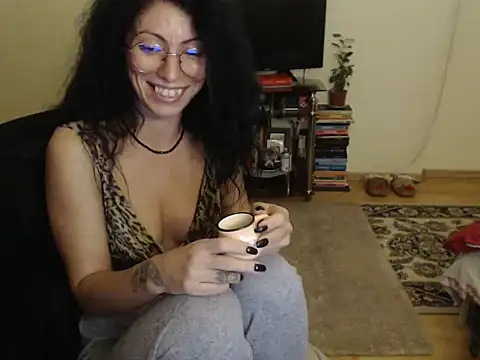 Emmatoo online show from October 17, 5:49 pm