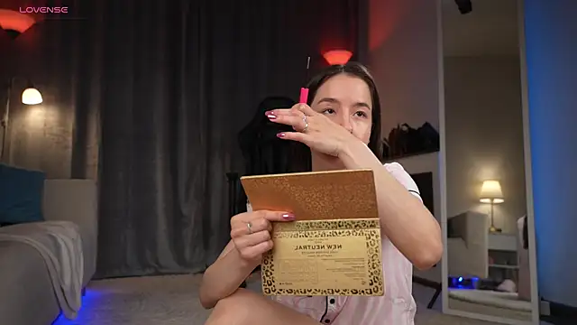 Snapshot of Amely_Young chatting on October 9, 12:37 am Amely Young online show from October 9, 12:37 am