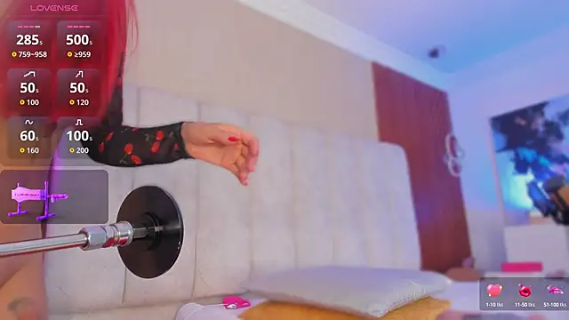 HannaRed  online show from September 29, 7:41 pm