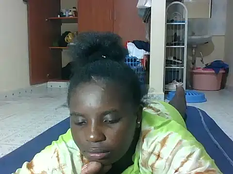 hotebbbyy online show from February 22, 7:15 pm