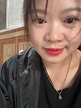 Snapshot of Hellen_111 chatting on October 14, 3:42 am Hellen 111 online show from October 14, 3:42 am