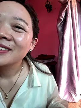 Snapshot of Hellen_111 chatting on September 12, 8:12 am Hellen 111 online show from September 12, 8:12 am