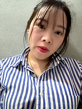 Snapshot of Hellen_111 chatting on October 6, 2:12 pm Hellen 111 online show from October 6, 2:12 pm