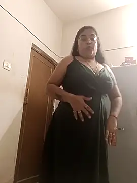 Snapshot of LAVERNIYA_ chatting on September 11, 1:11 pm LAVERNIYA online show from September 11, 1:11 pm
