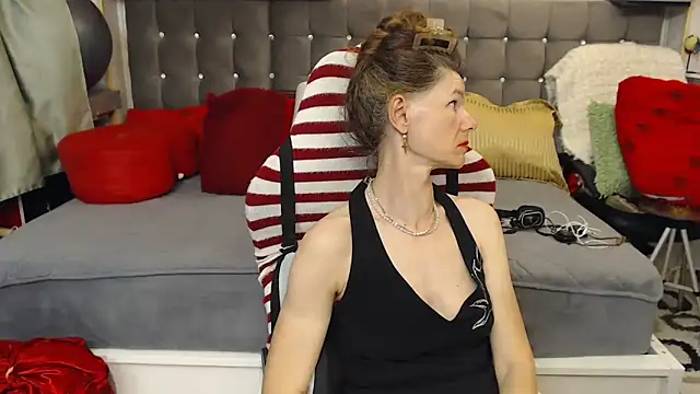 kellyterapy online show from June 2, 11:28 pm