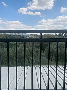 Dime-   online show from April 4, 11:42 am