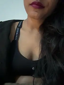 Hot Goldengirl online show from February 5, 8:23 pm