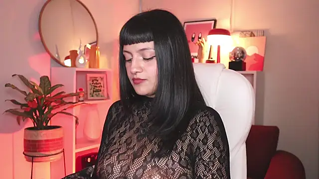 nahiapaws online show from October 23, 8:15 pm