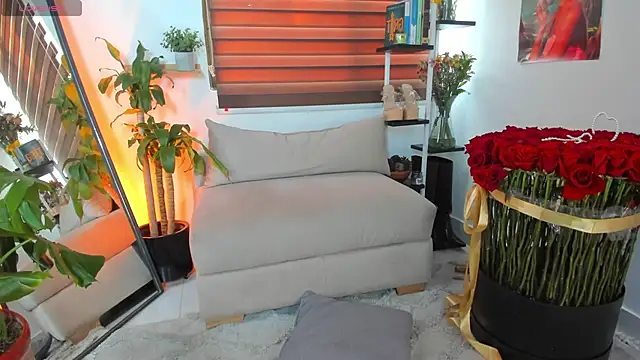 Saraycum online show from November 5, 9:31 pm