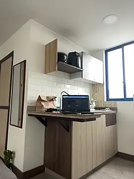 LauraCadwell online show from October 1, 3:06 pm