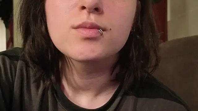 NEXT DOOR GIRL  online show from April 13, 10:32 pm