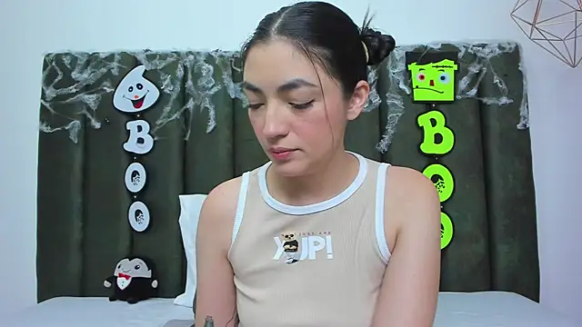 ThailyCherry online show from October 20, 8:12 pm