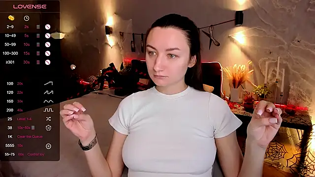 annacooleman online show from October 29, 6:07 am