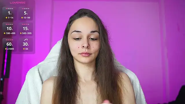 Miss  Bia online show from February 10, 11:41 pm