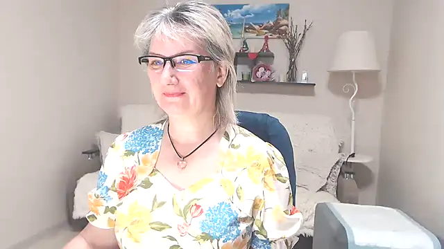 FleurMays online show from June 27, 3:51 am