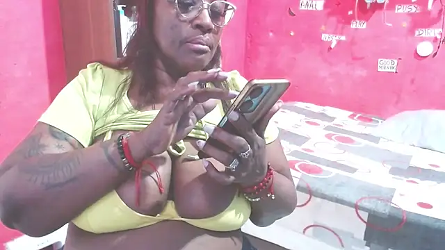 loretybig online show from February 13, 5:47 pm