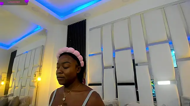 Snapshot of mia_schwarz chatting on October 2, 9:42 pm mia schwarz online show from October 2, 9:42 pm