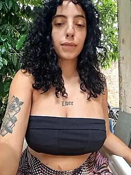 Sweet-diamondxxx online show from November 14, 5:13 pm