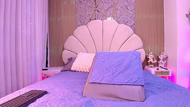 aisha sh online show from January 9, 11:58 am