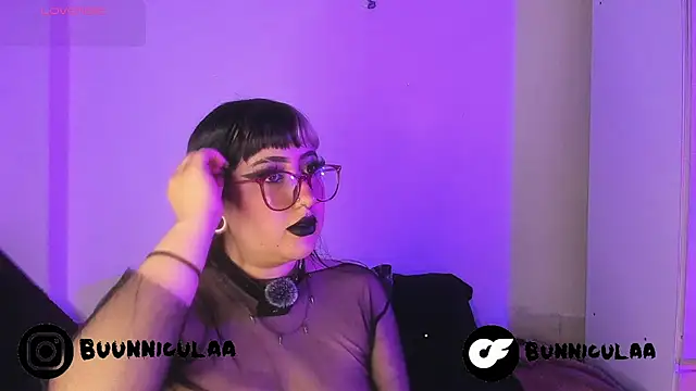 larissa01  online show from February 5, 10:46 pm