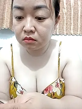 VyOanh2K online show from March 25, 4:21 pm