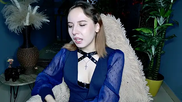 JasmineMilko online show from February 17, 5:18 am