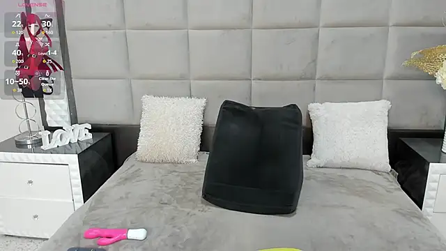 OliviaBurning online show from November 25, 7:36 pm