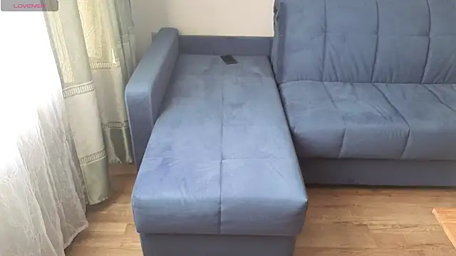 MilaaMilaa online show from February 26, 3:49 am