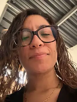 ValeriEvan online show from February 5, 8:45 pm