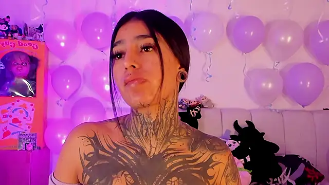 shadowcatt  online show from February 3, 9:07 pm