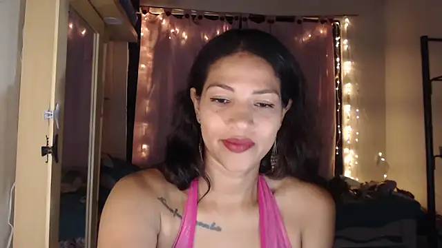 Snapshot of makennaa_ chatting on September 24, 10:25 am makennaa online show from September 24, 10:25 am