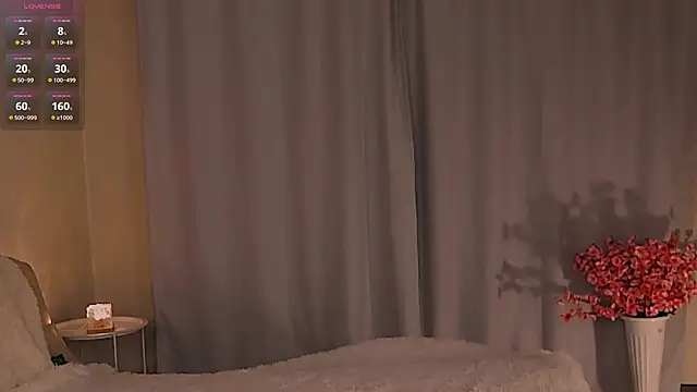 nik0le  online show from October 3, 12:05 am