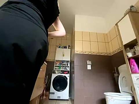 Milky hairy mommy online show from December 3, 8:28 am