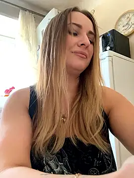 OlgaBuzzz online show from December 2, 7:10 am