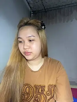 Odette68 online show from May 9, 2:57 am