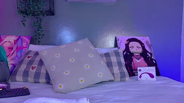 AmbarHills 1 online show from December 16, 11:49 am