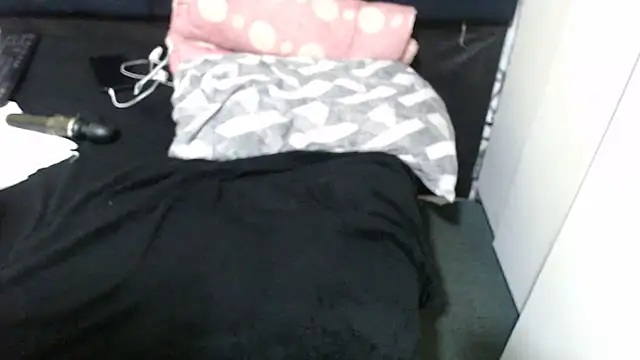 SweetHotBabby18 online show from October 27, 8:47 pm