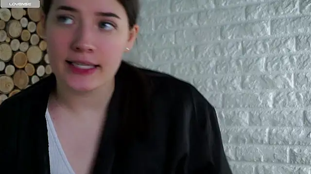 LowOncoming online show from April 1, 4:57 am