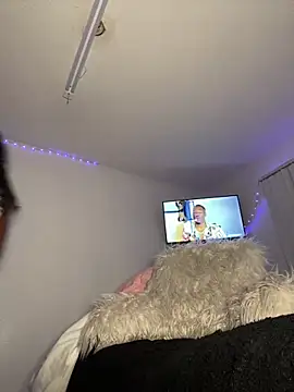 LillShayy online show from December 4, 12:07 pm