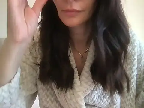 paolajonez online show from April 11, 12:31 pm