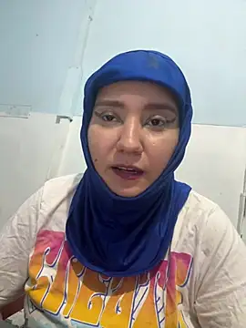 hannahayat online show from July 1, 3:11 pm