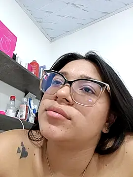 -VICKKY online show from January 9, 7:51 pm