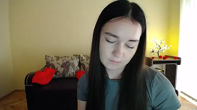 Pretty shy online show from July 11, 11:10 am