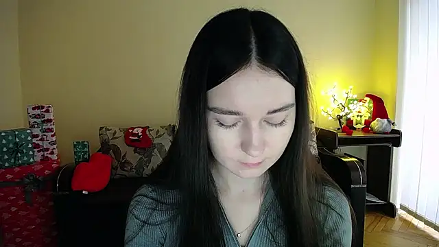 Pretty shy online show from January 7, 9:45 am