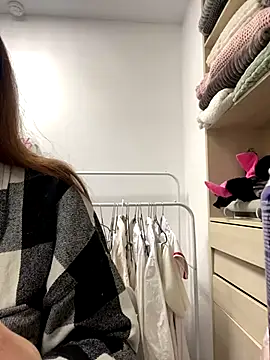 AnaWest online show from September 14, 6:00 am