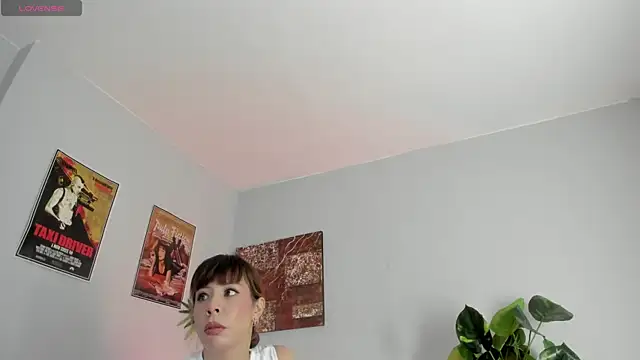 iriiina veneno online show from October 14, 11:18 pm