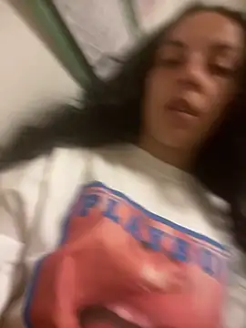 KleineHexe24 online show from April 30, 6:24 pm