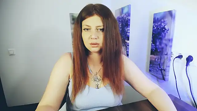 Lizzy Love online show from May 28, 12:25 pm