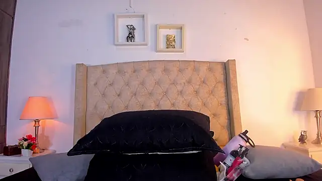 allisson m online show from January 14, 12:21 pm